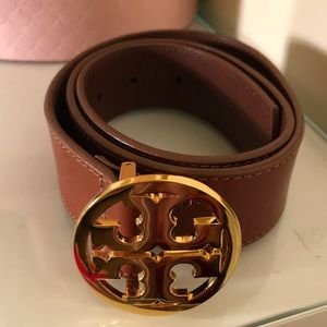Tory Burch classic leather belt, never been used